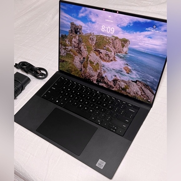 Dell XPS 15 9500 - Picture 5 of 6